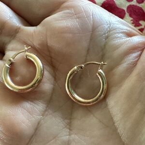 Elegant 925 Gold huggy Hoop Earrings $25